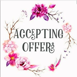 If you like something but don’t like the price , feel free to make me an offer🌸